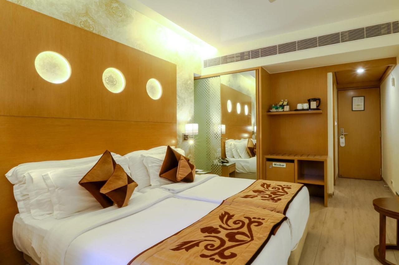 Hotel Salida Del Sol Panaji Esterno foto